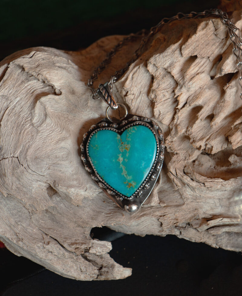 J118 - Large Turquoise Heart Pendant - Image 5