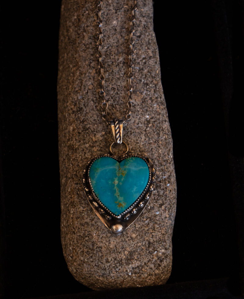 J118 - Large Turquoise Heart Pendant - Image 8