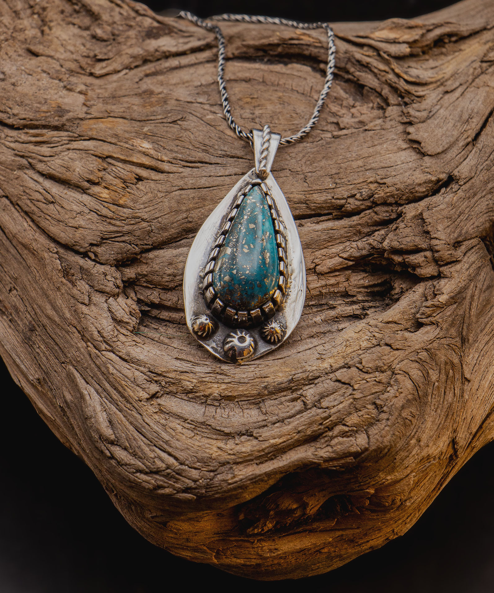 J129 Nacozari Turquoise Drop Pendant (No. 1)