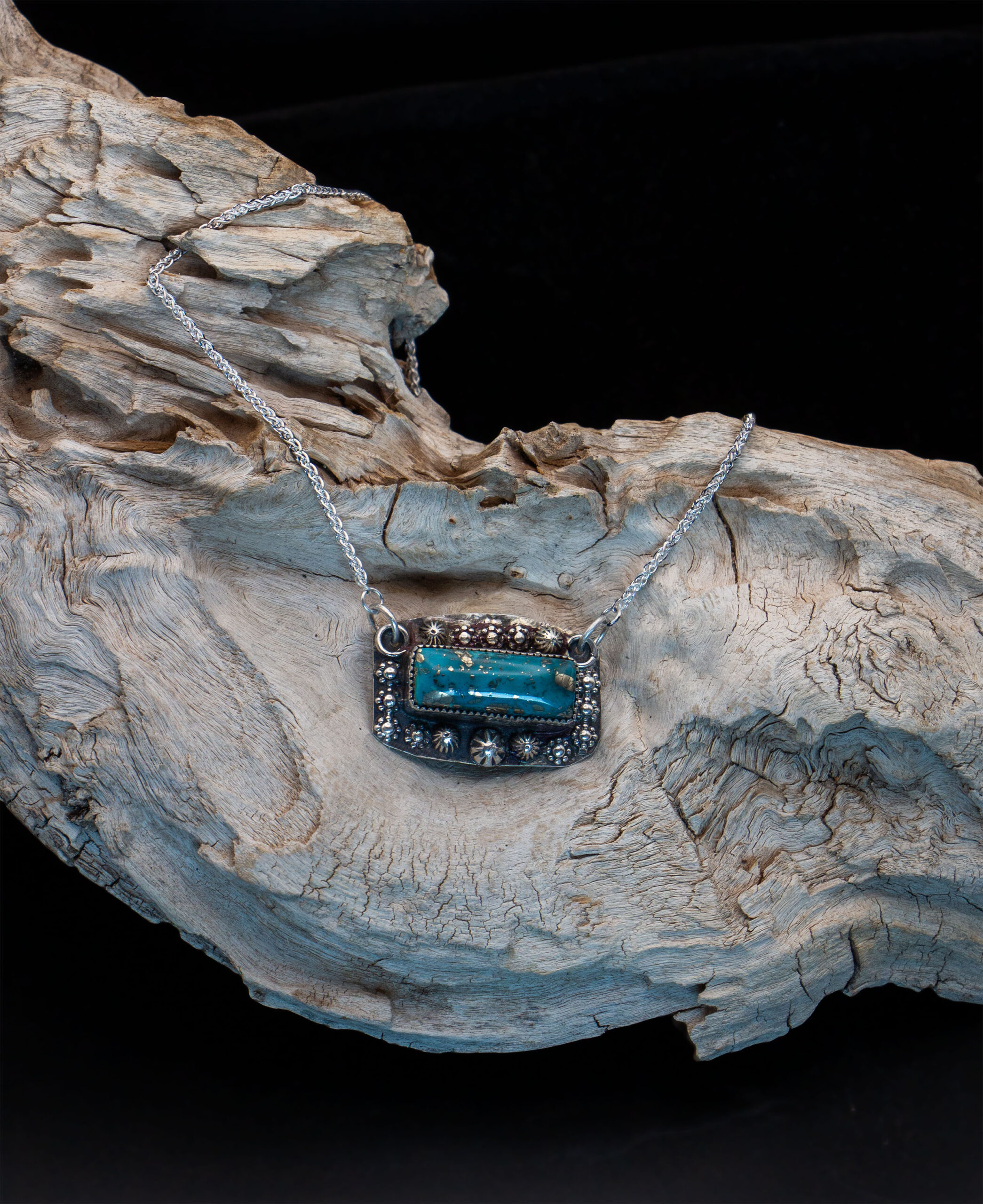J127 Nacozari Turquoise Pendant
