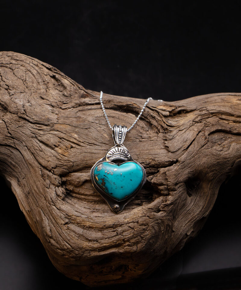J145 Nacozari Turquoise Heart Pendant - Image 5