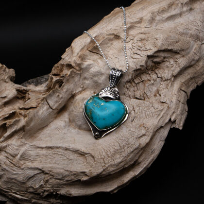 J145 Nacozari Turquoise Heart Pendant