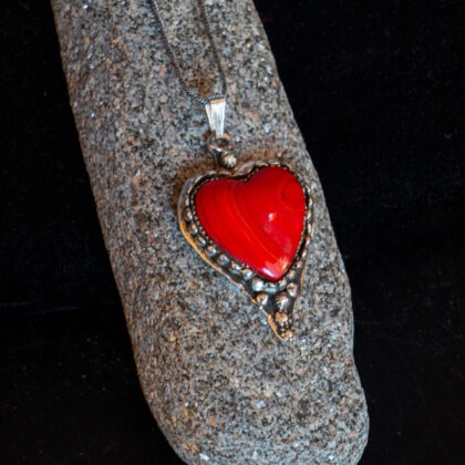 J159 Large Rosarita Heart with Flowers & Beads