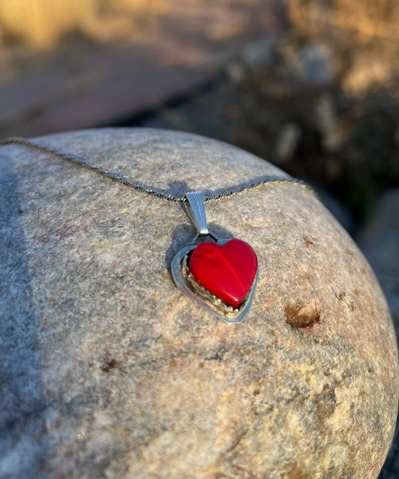 J156 Small Rosarita Heart Pendant