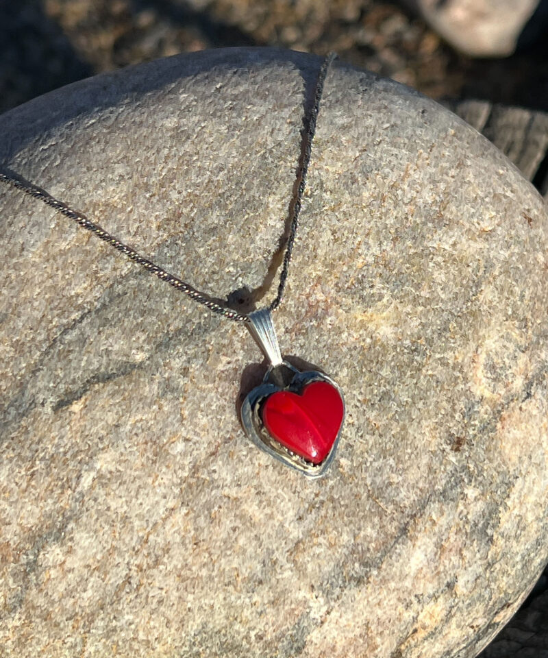 J156 Small Rosarita Heart Pendant - Image 3